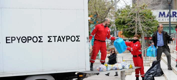 Προσοχή: Ο Ερυθρός Σταυρός προειδοποιεί – Υπάρχει ένας και μοναδικός λογαριασμός για τους πυροπαθείς